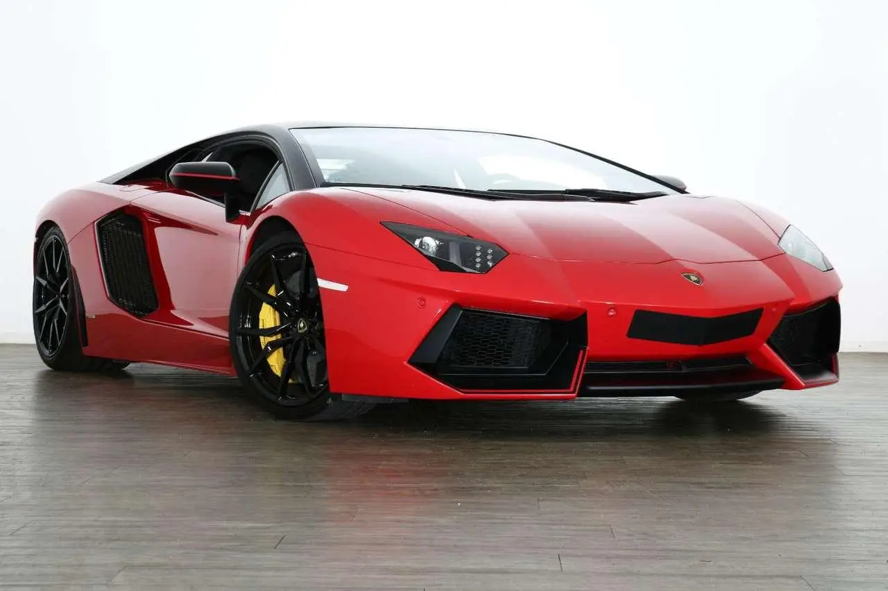 Photo 1 : Lamborghini Aventador 2015 Petrol