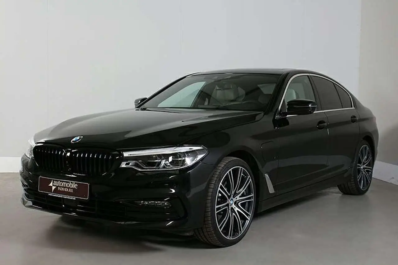 Photo 1 : Bmw Serie 5 2019 Hybrid