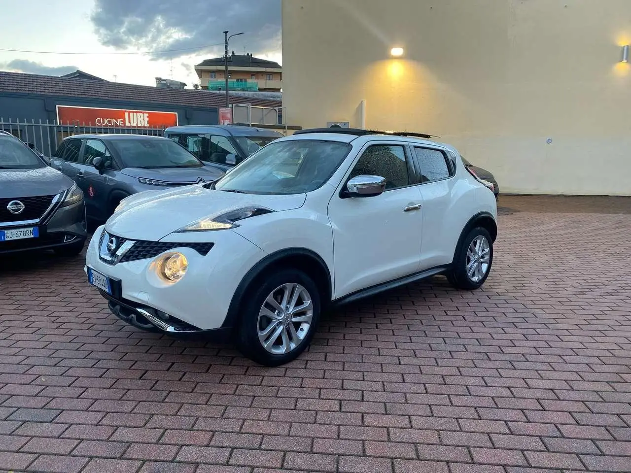 Photo 1 : Nissan Juke 2015 Petrol