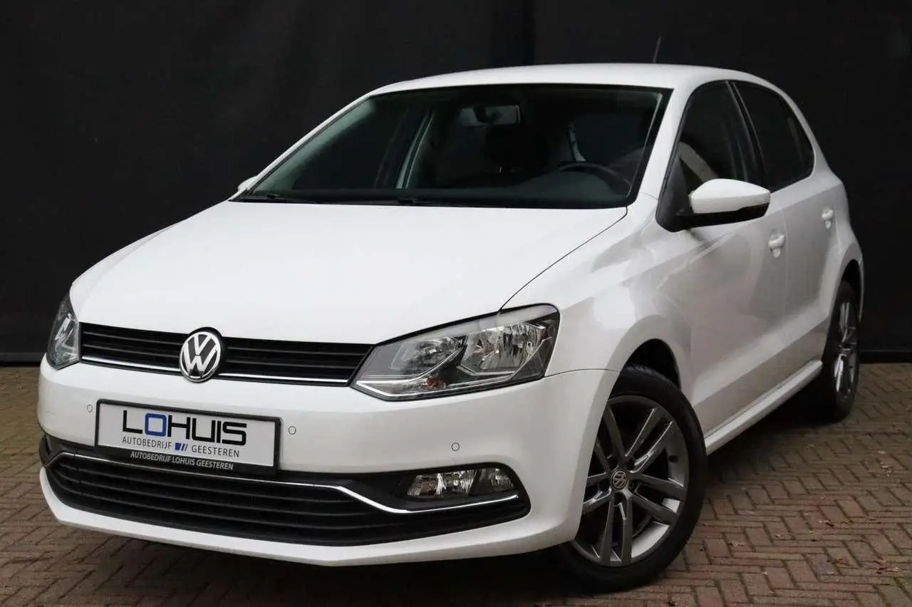 Photo 1 : Volkswagen Polo 2015 Essence