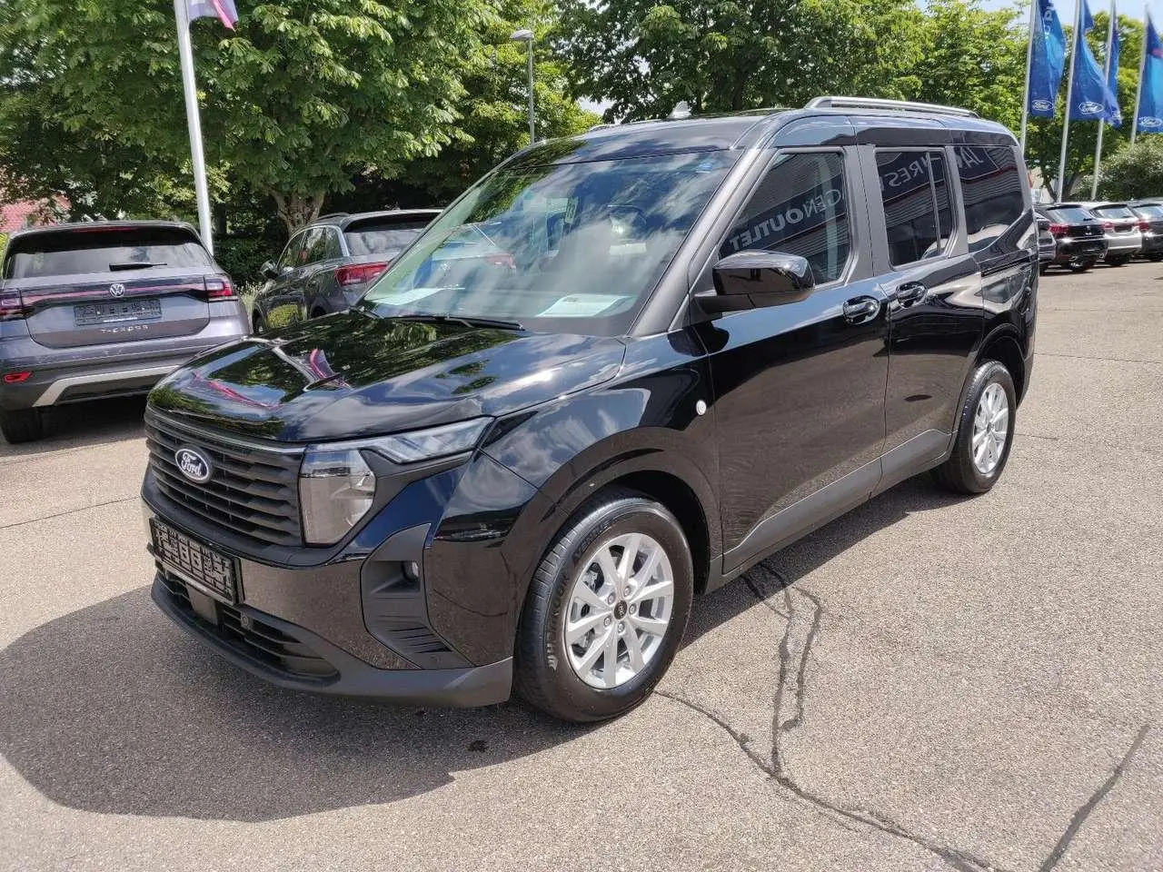 Photo 1 : Ford Tourneo 2024 Essence