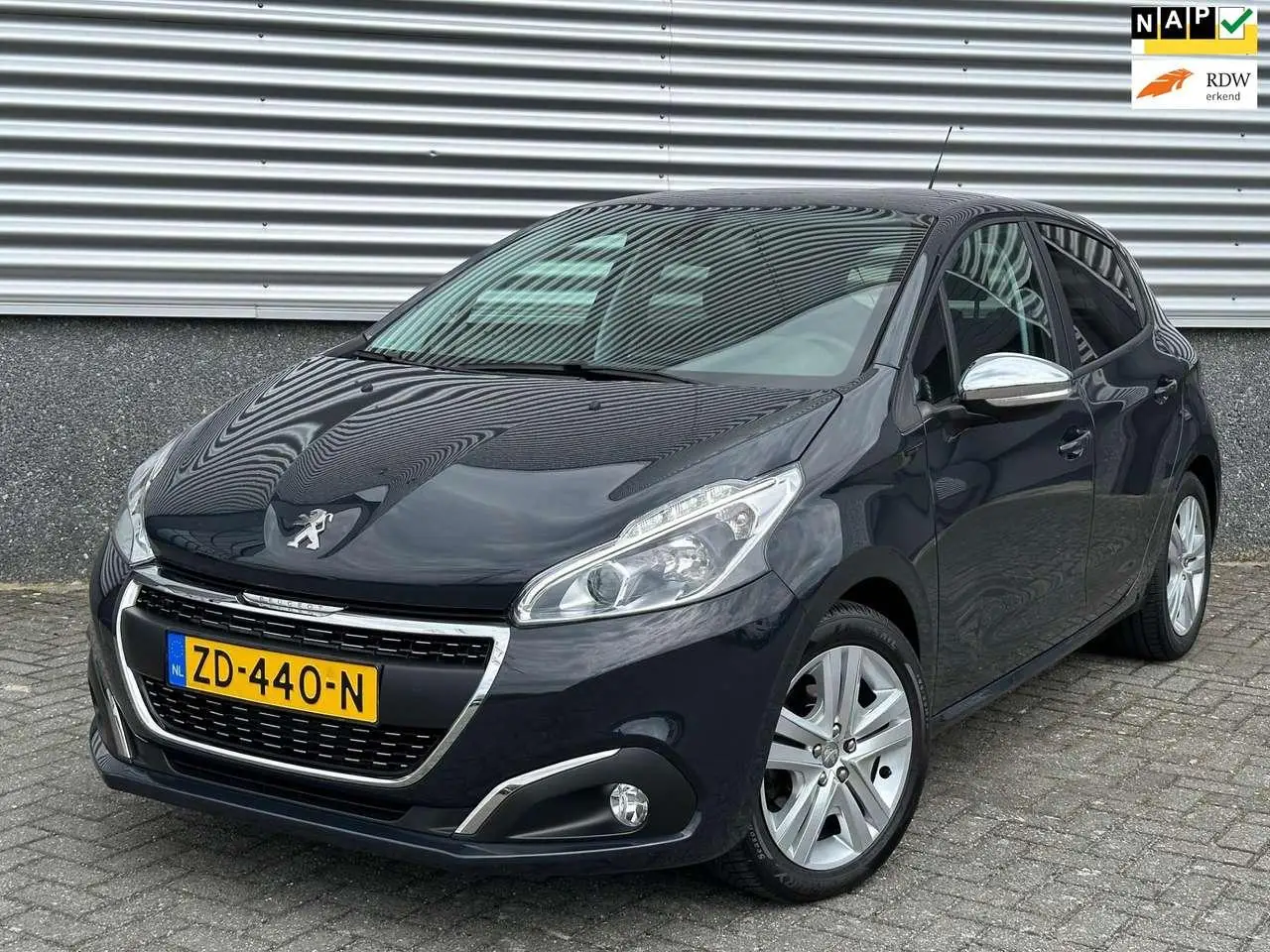 Photo 1 : Peugeot 208 2019 Essence