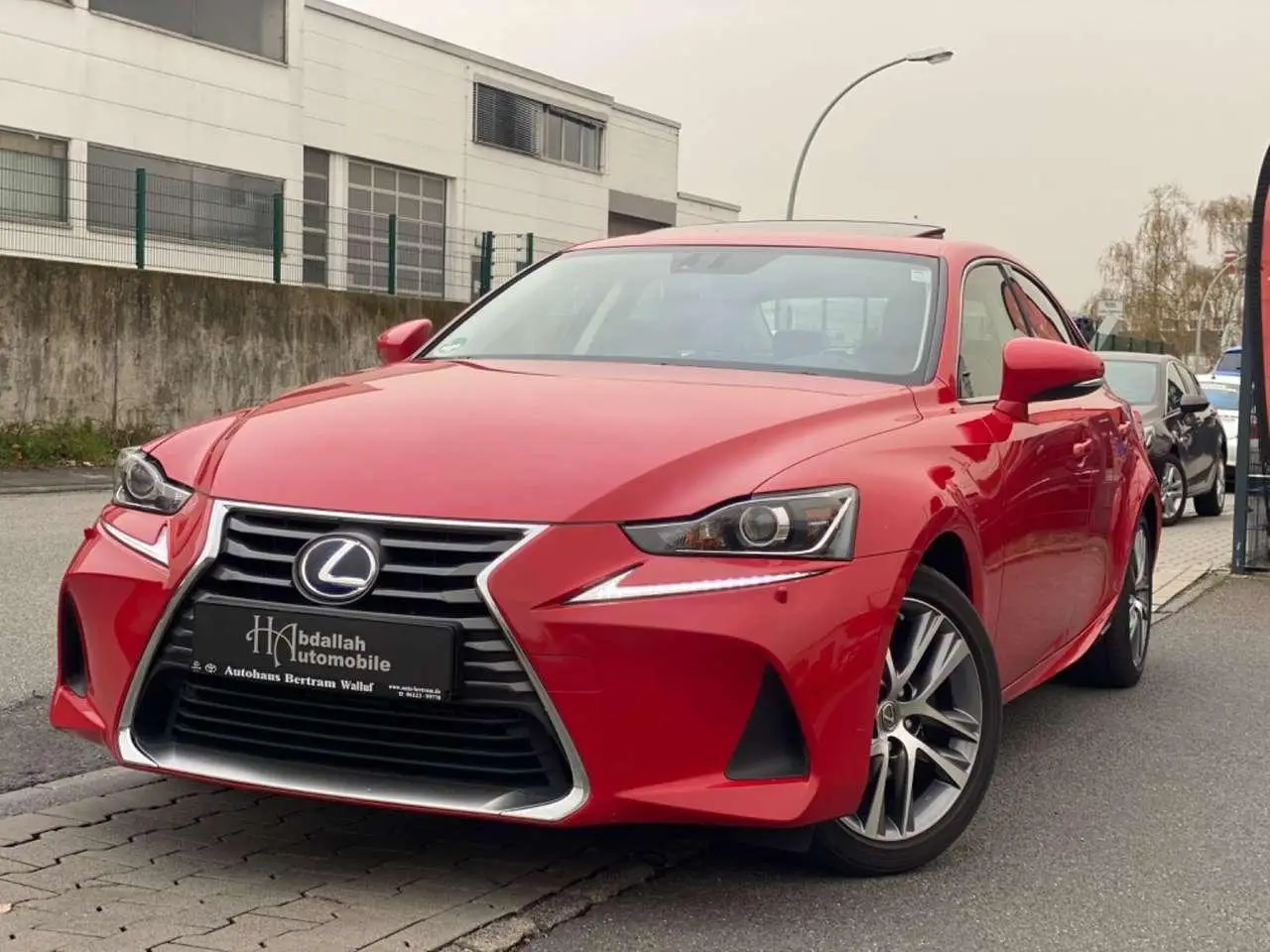 Photo 1 : Lexus Is 2019 Hybrid