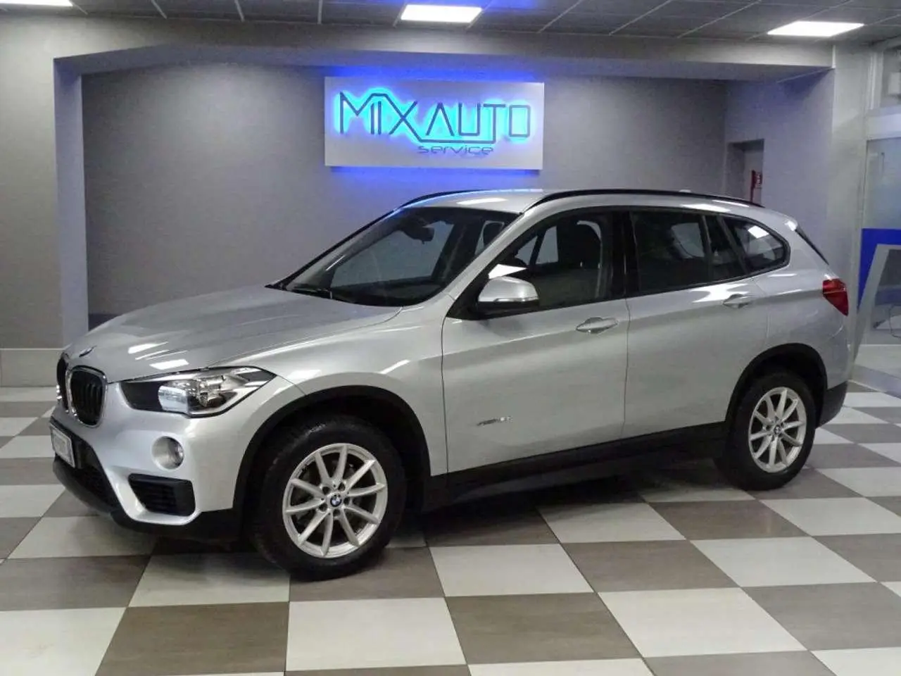 Photo 1 : Bmw X1 2018 Diesel