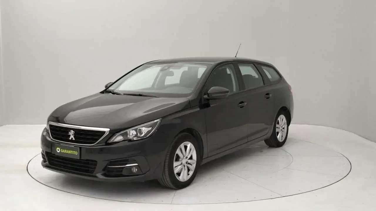 Photo 1 : Peugeot 308 2021 Diesel