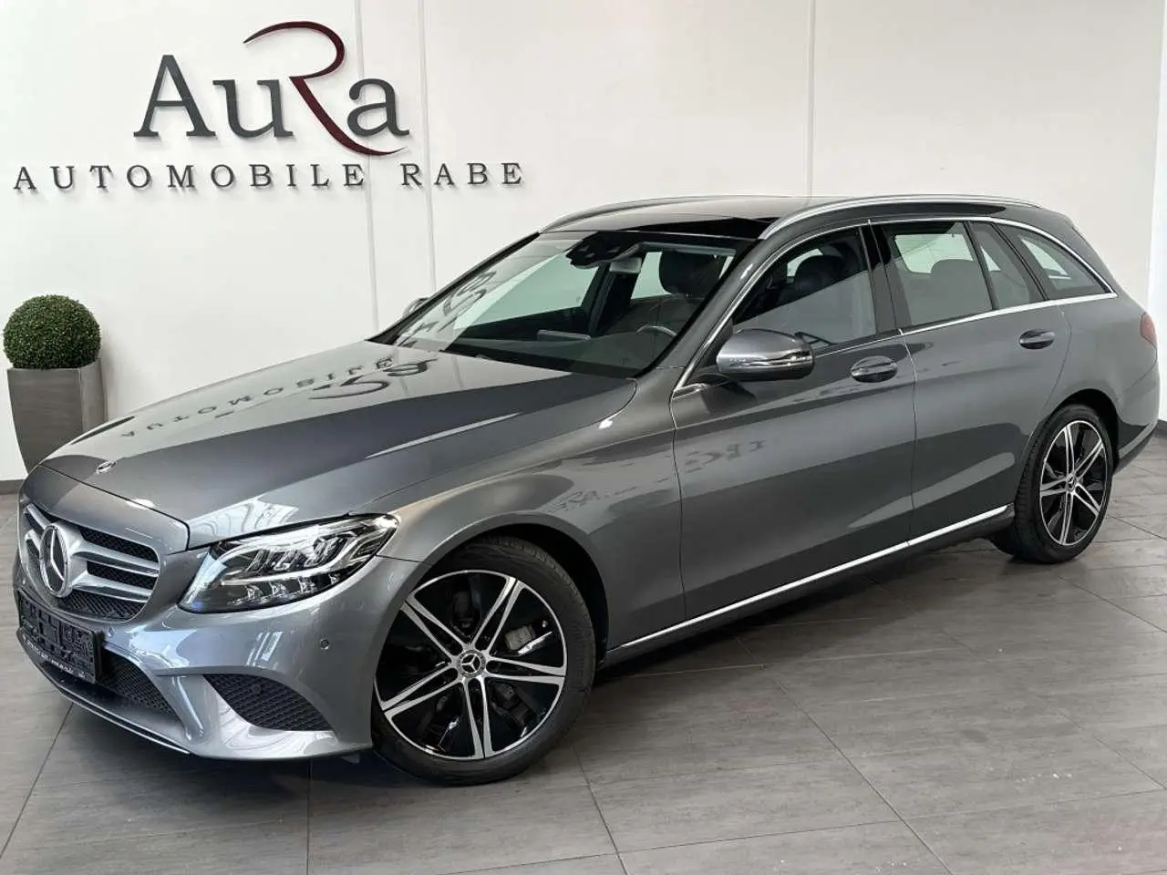 Photo 1 : Mercedes-benz Classe C 2019 Essence