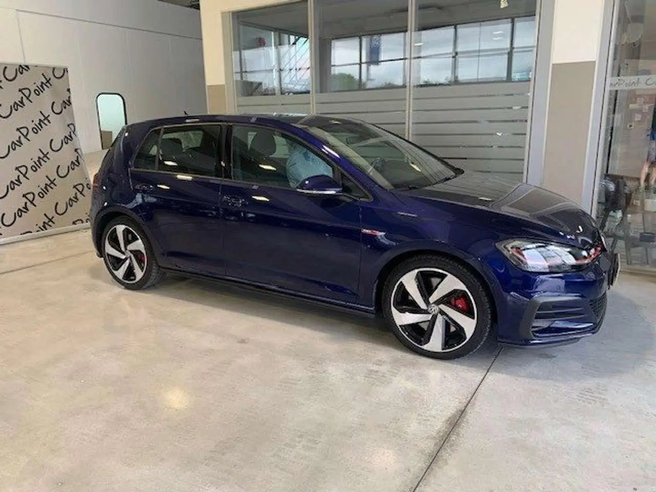 Photo 1 : Volkswagen Golf 2019 Petrol