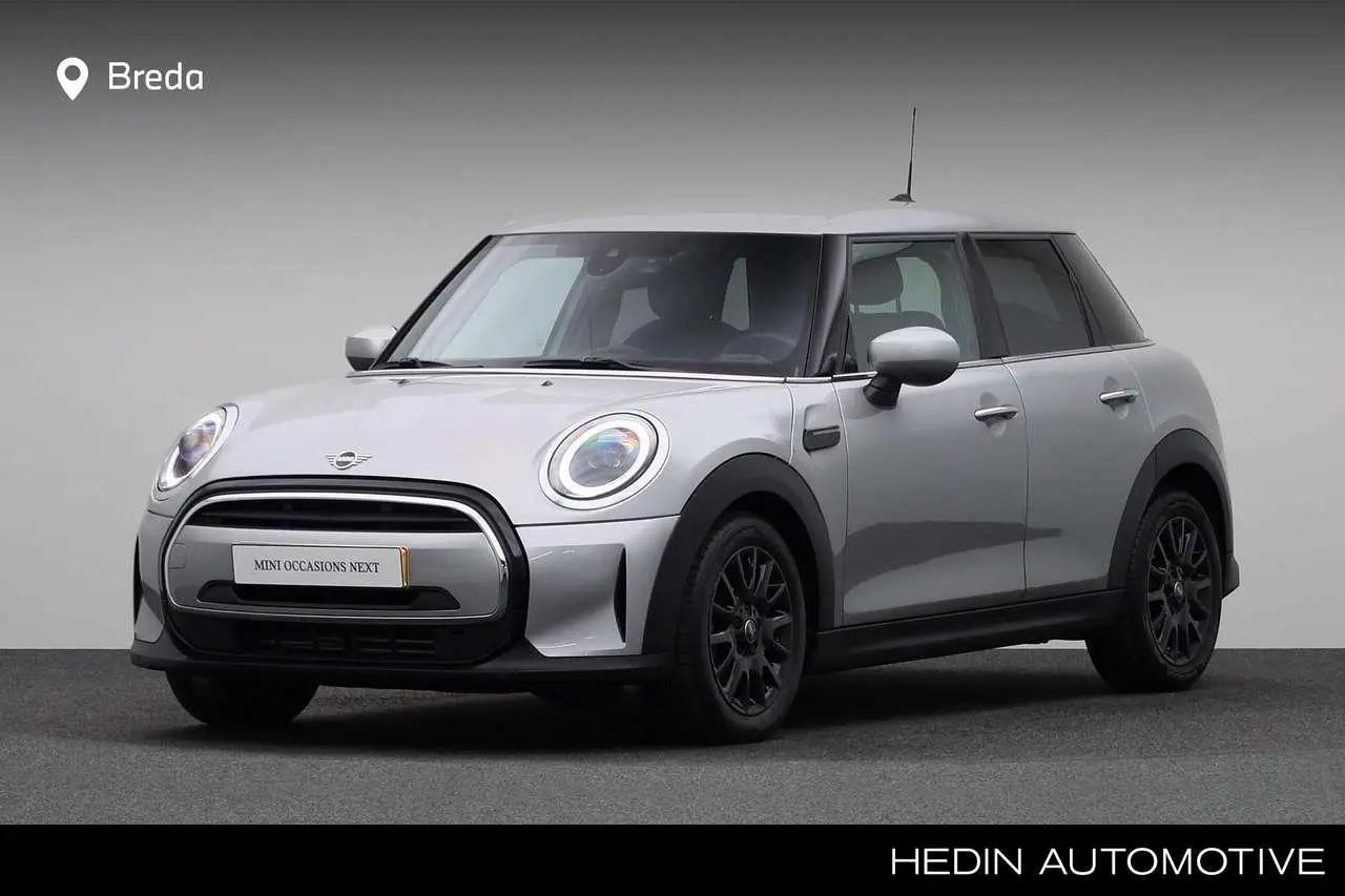 Photo 1 : Mini Cooper 2024 Petrol