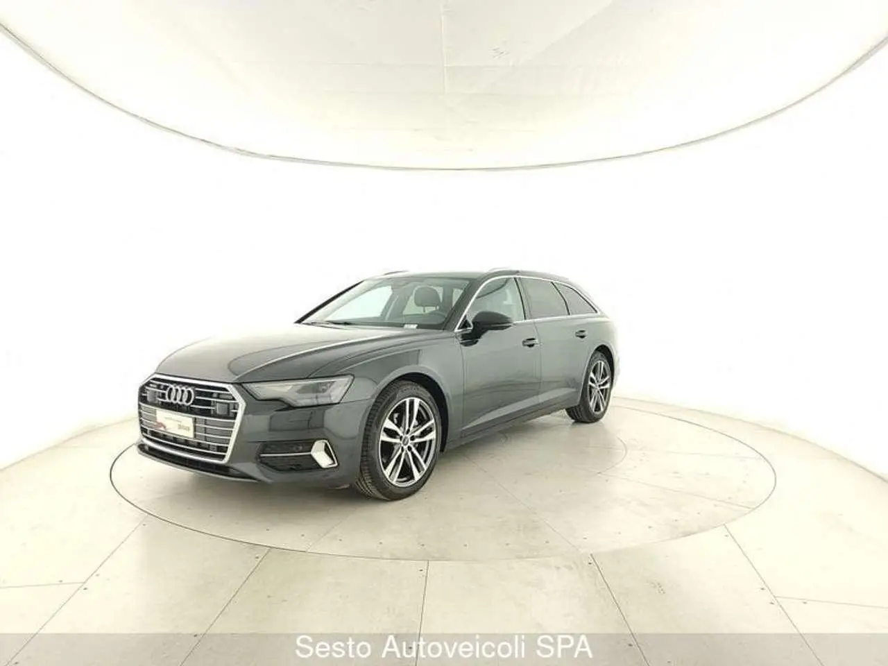 Photo 1 : Audi A6 2023 Hybrid