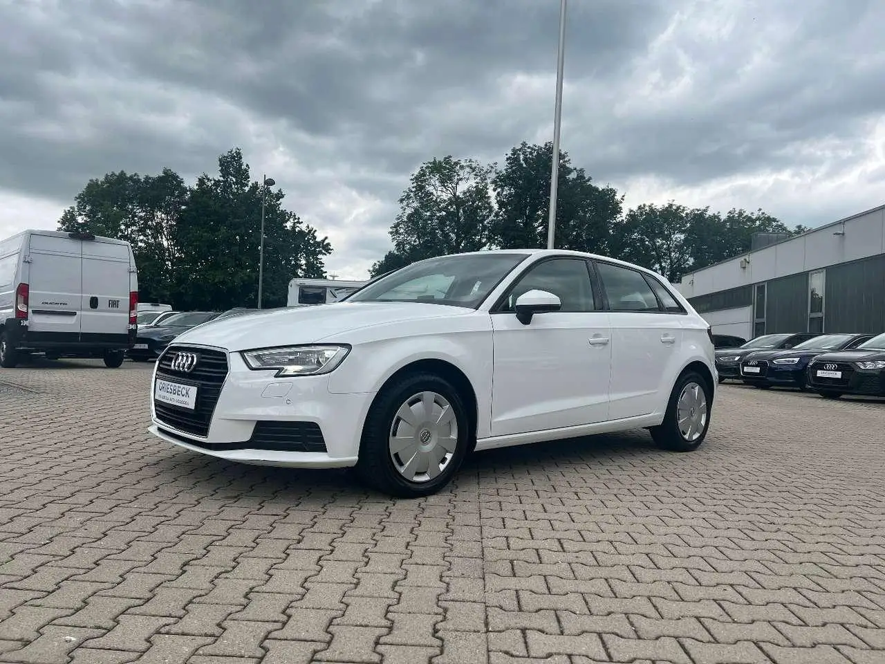 Photo 1 : Audi A3 2019 Diesel