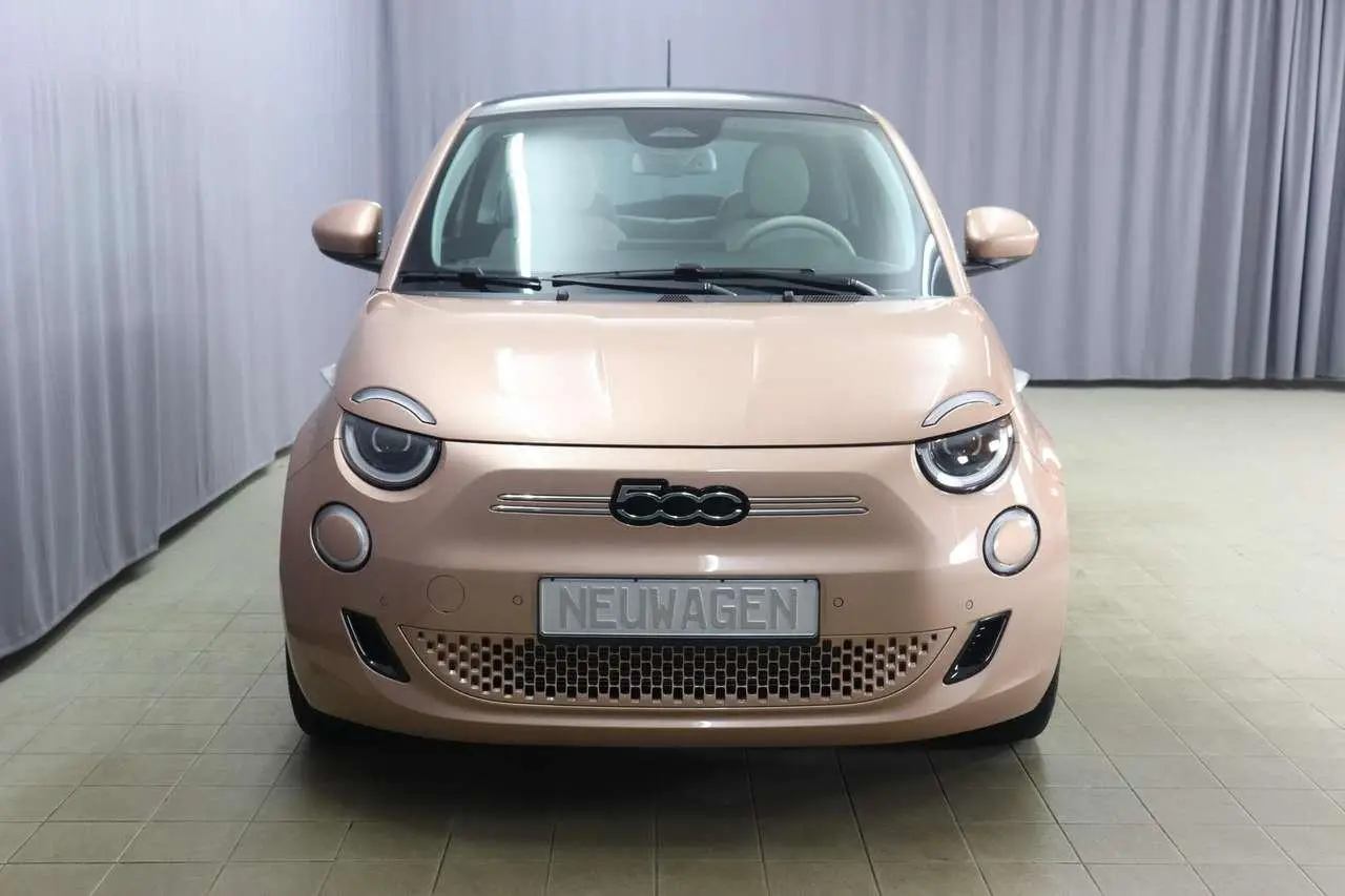 Photo 1 : Fiat 500 2024 Electric