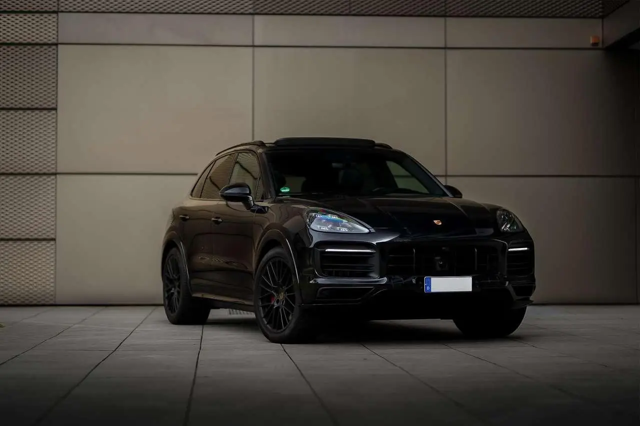 Photo 1 : Porsche Cayenne 2020 Essence