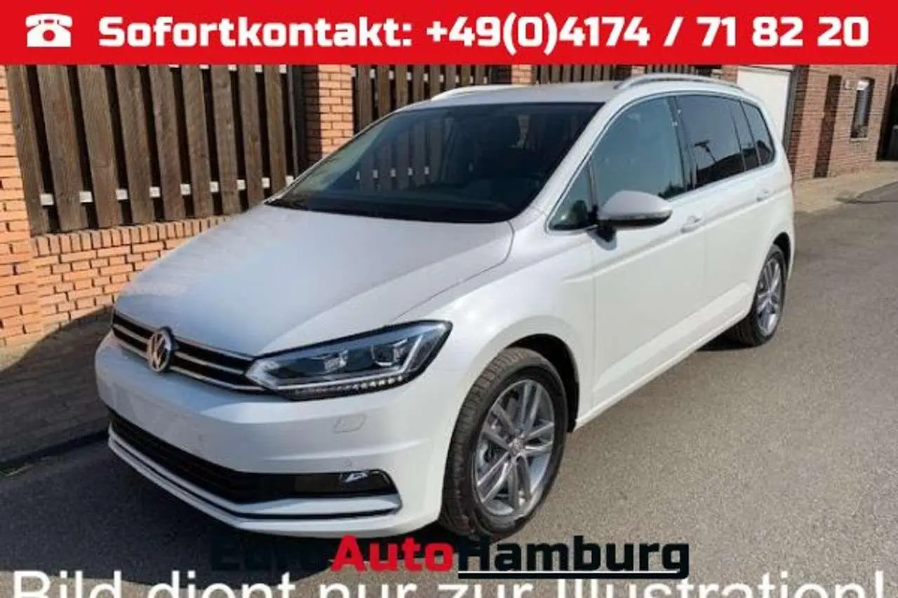 Photo 1 : Volkswagen Touran 2024 Petrol