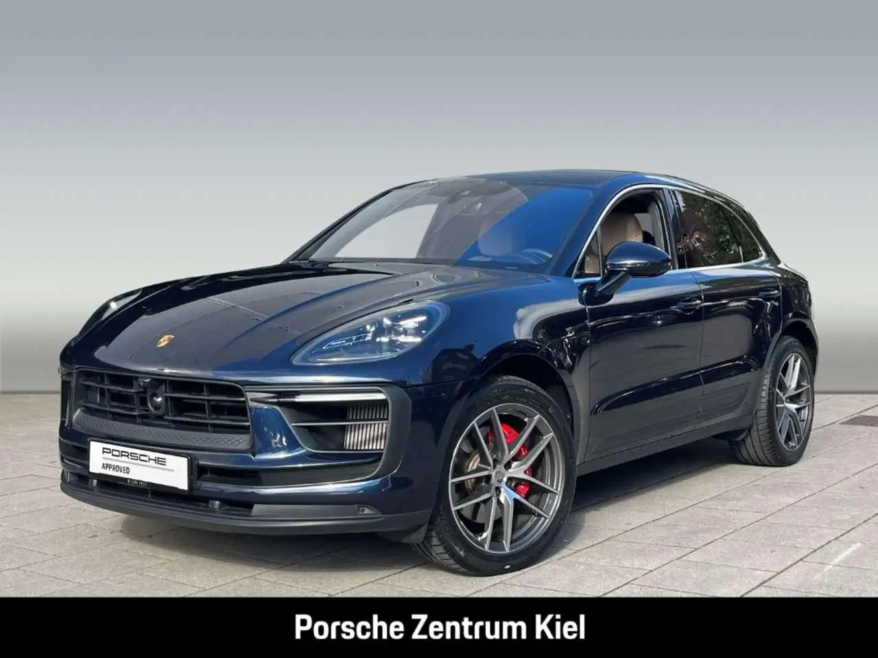 Photo 1 : Porsche Macan 2023 Essence