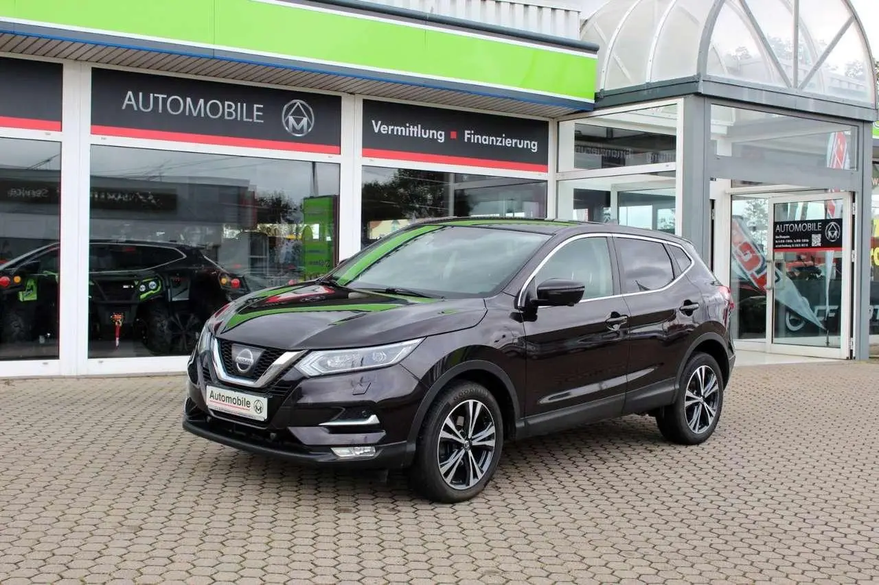 Photo 1 : Nissan Qashqai 2017 Essence