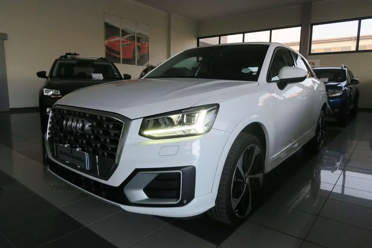 Photo 1 : Audi Q2 2019 Diesel