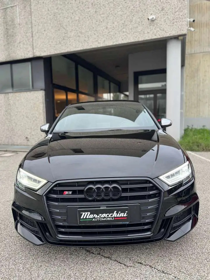 Photo 1 : Audi S3 2019 Essence