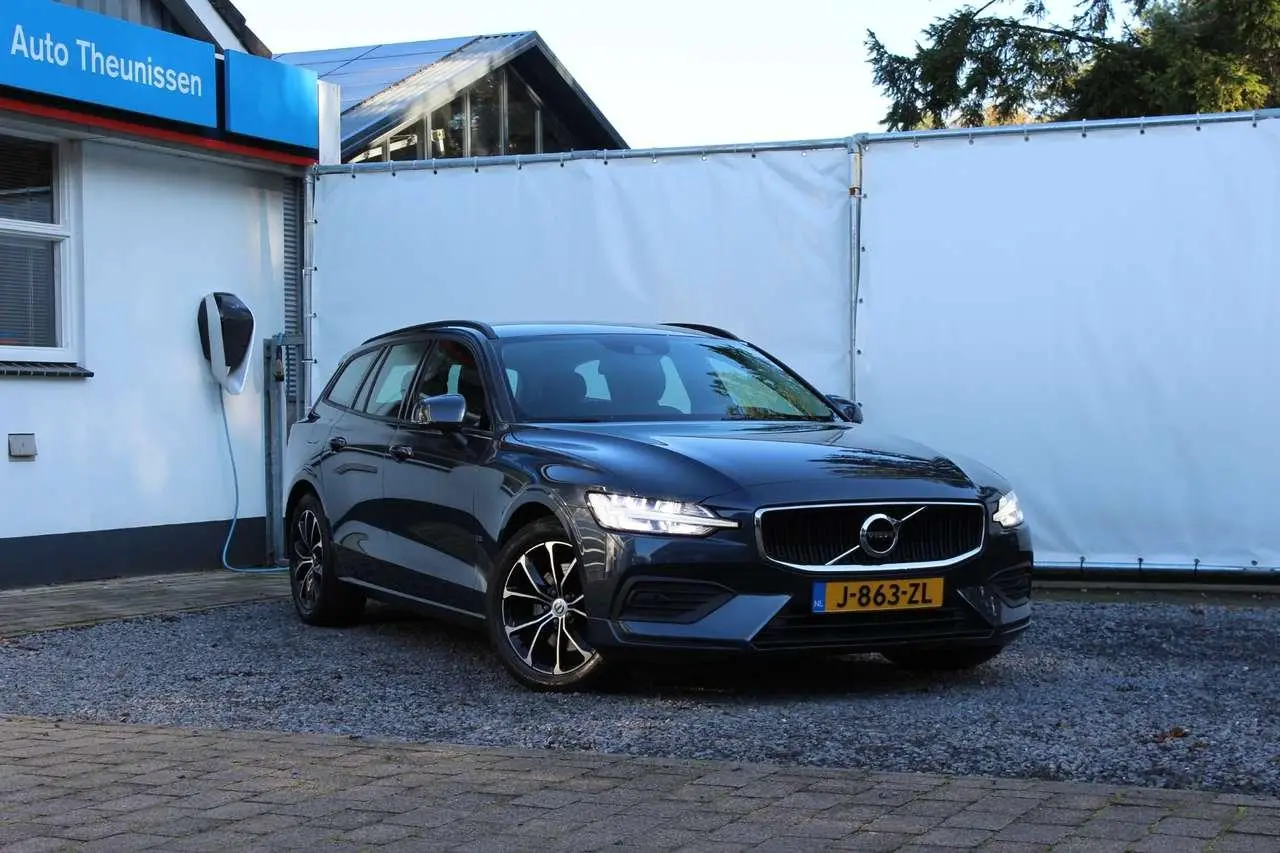 Photo 1 : Volvo V60 2020 Hybrid