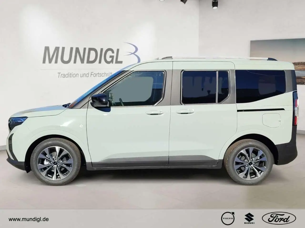 Photo 1 : Ford Tourneo 2024 Petrol