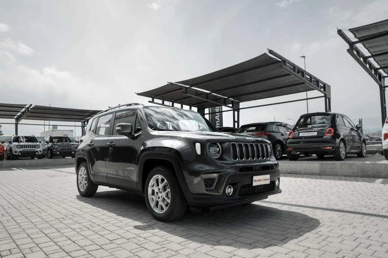 Photo 1 : Jeep Renegade 2023 Essence