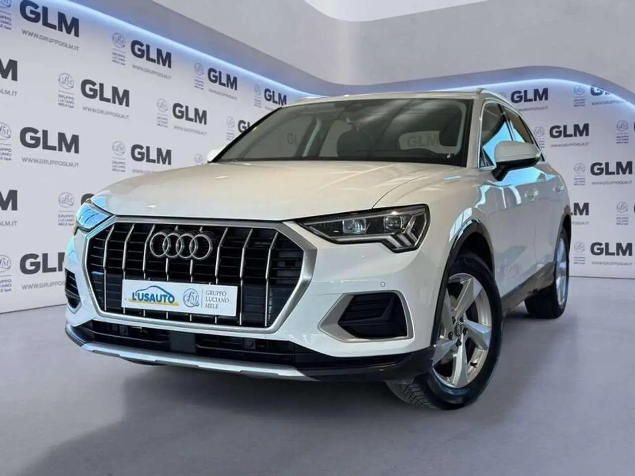 Photo 1 : Audi Q3 2018 Petrol