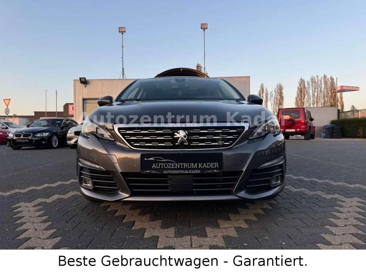 Photo 1 : Peugeot 308 2019 Essence