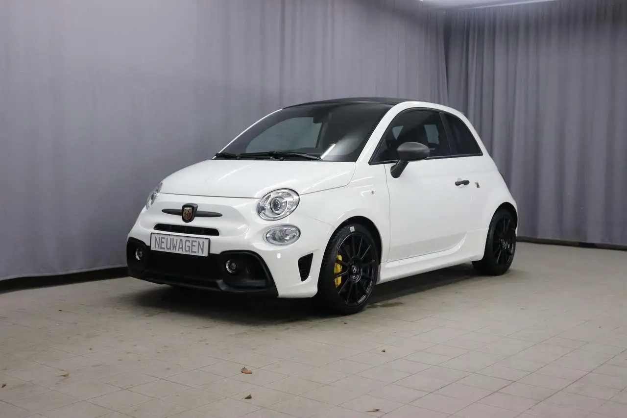 Photo 1 : Abarth 695 2024 Essence