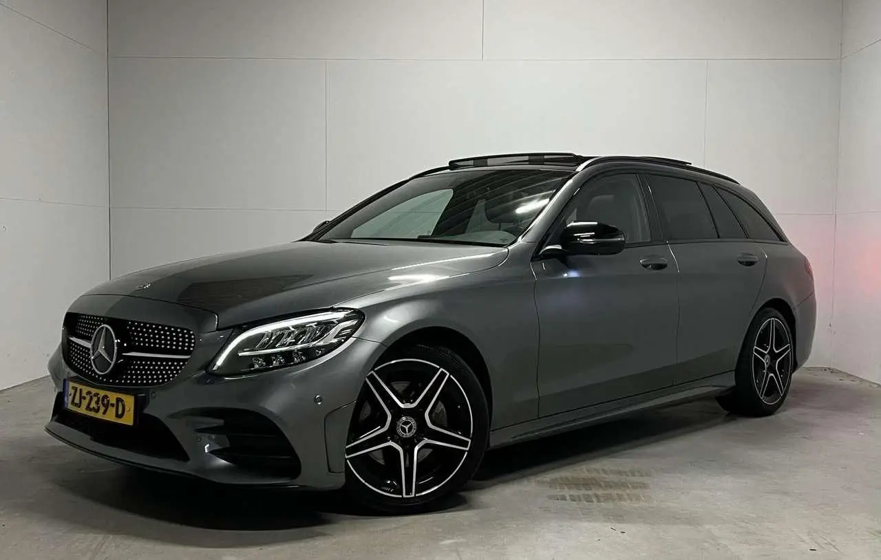 Photo 1 : Mercedes-benz Classe C 2019 Essence