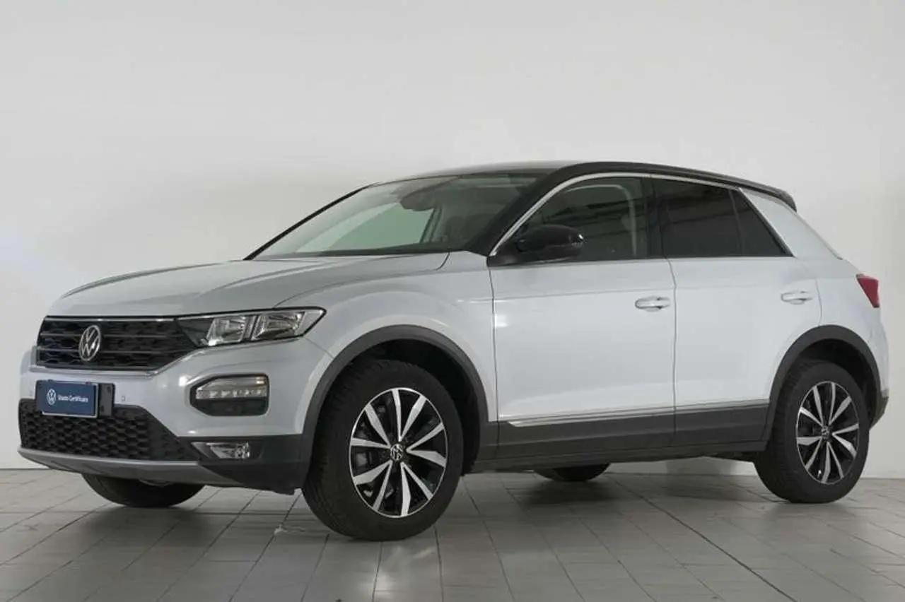 Photo 1 : Volkswagen T-roc 2021 Petrol