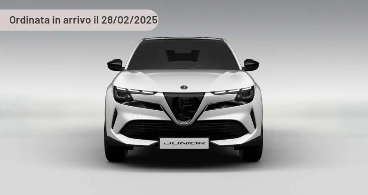 Photo 1 : Alfa Romeo Junior 2024 Hybrid