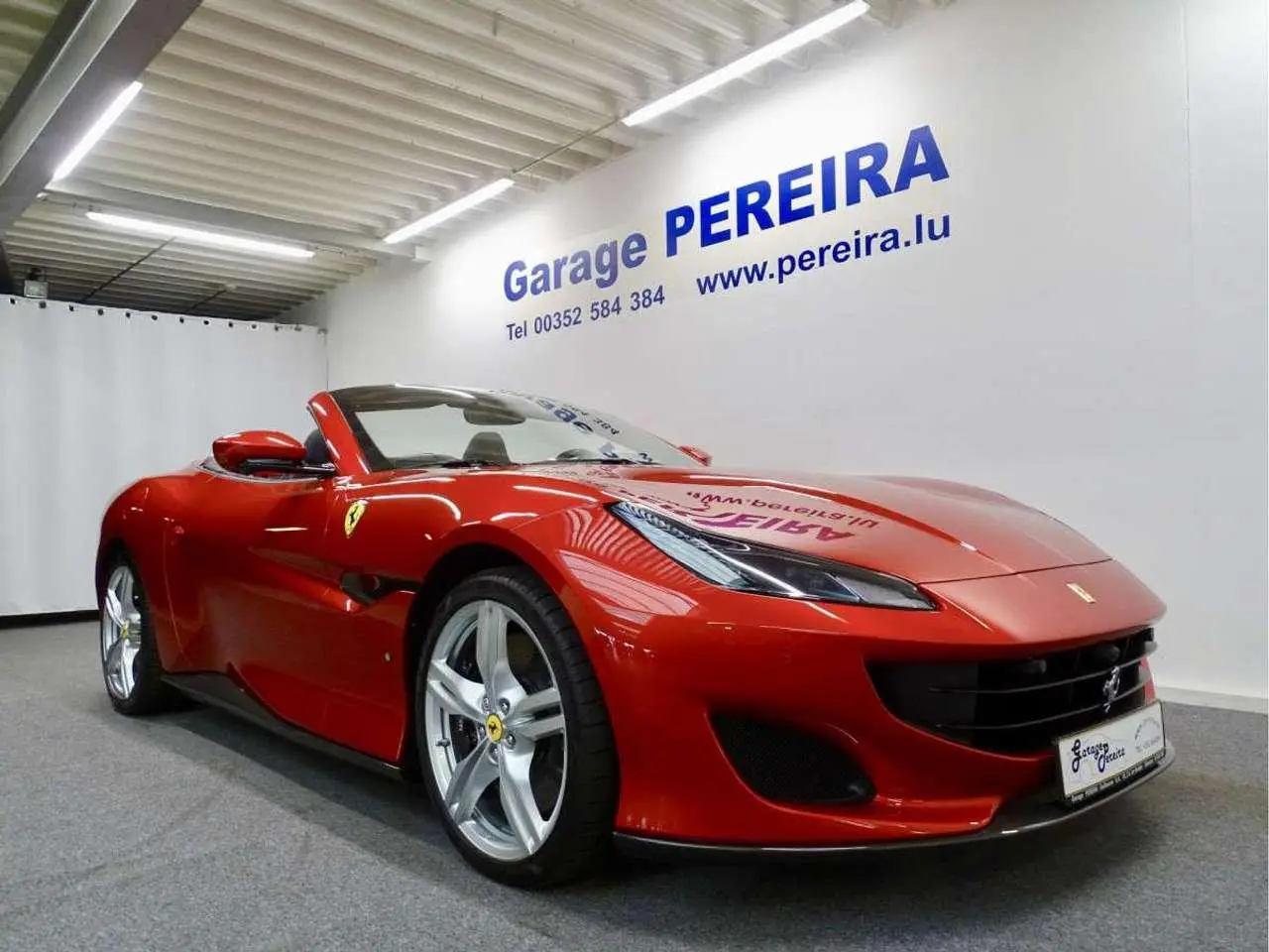 Photo 1 : Ferrari Portofino 2019 Petrol