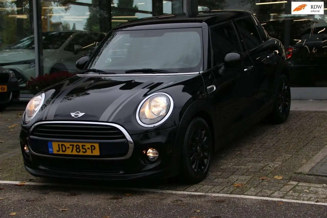 Photo 1 : Mini Cooper 2016 Petrol