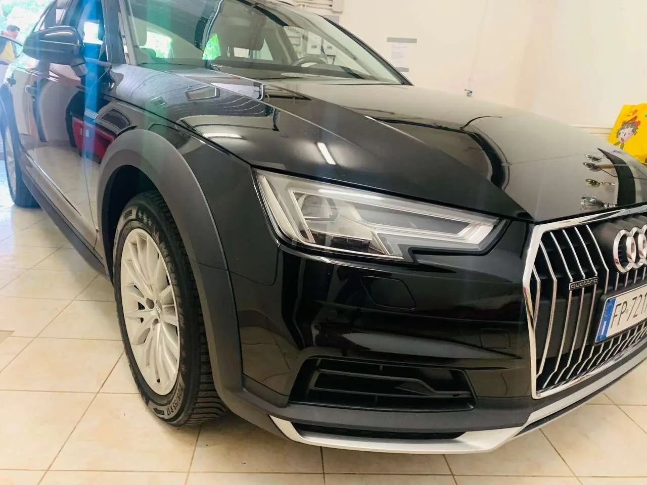 Photo 1 : Audi A4 2018 Diesel