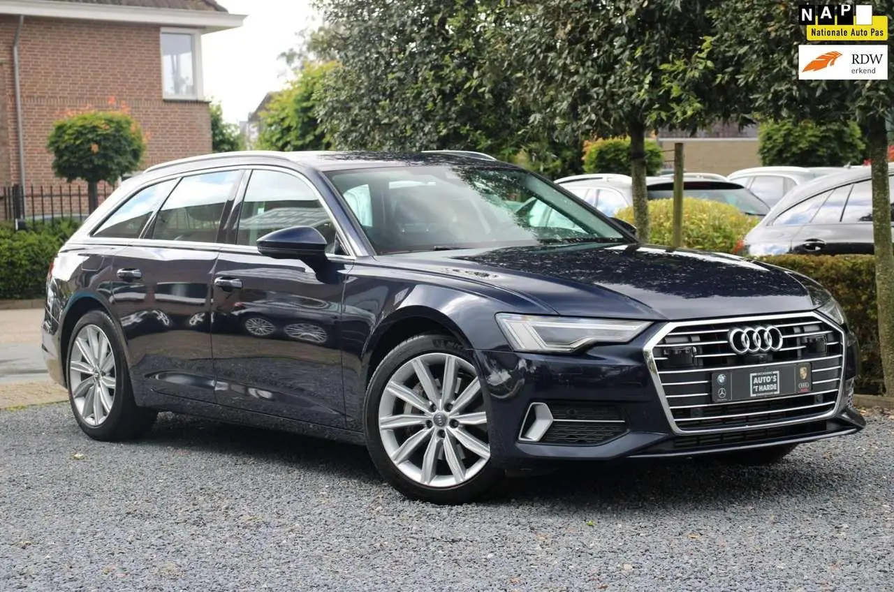 Photo 1 : Audi A6 2019 Essence