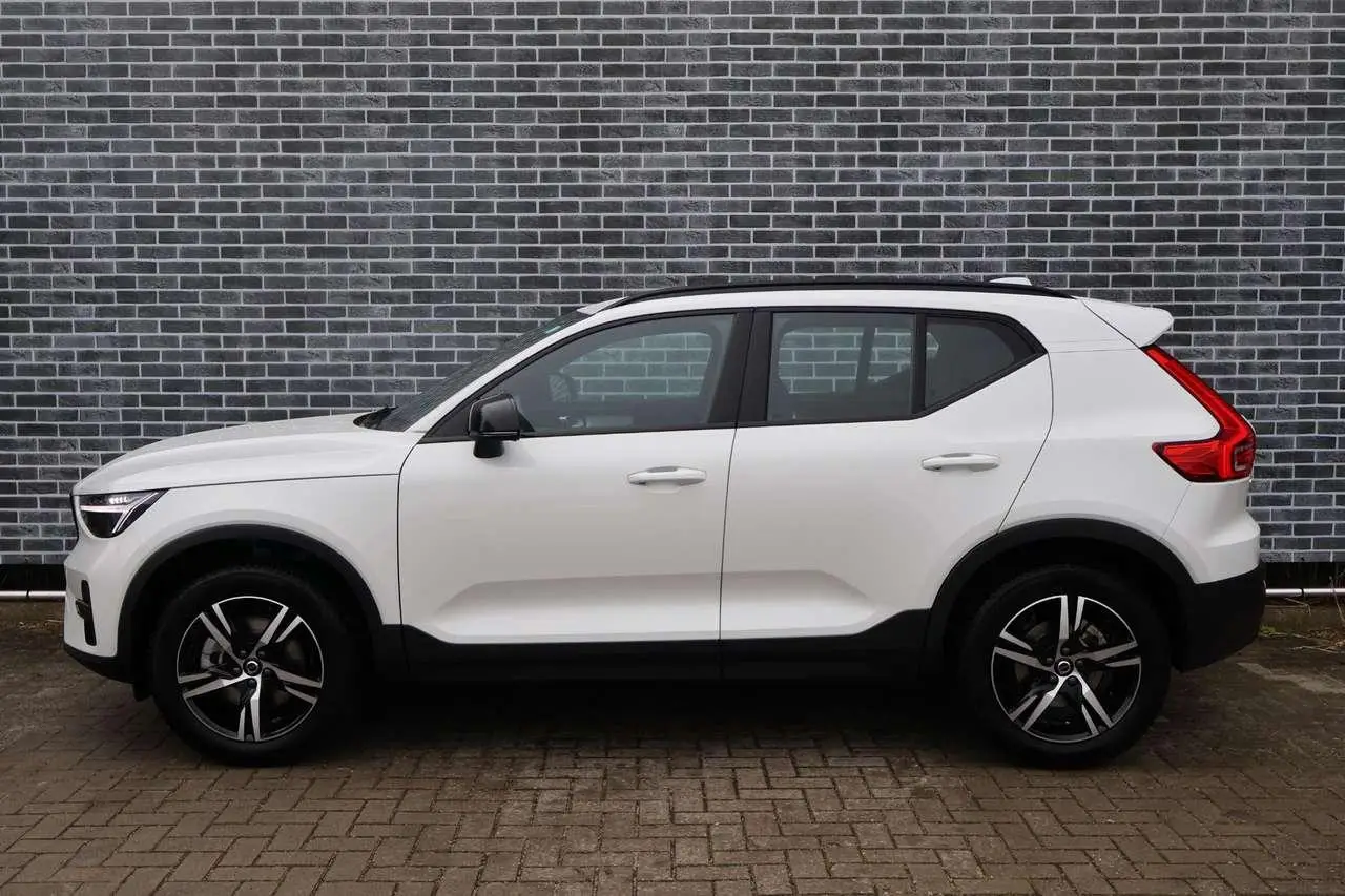 Photo 1 : Volvo Xc40 2024 Hybride