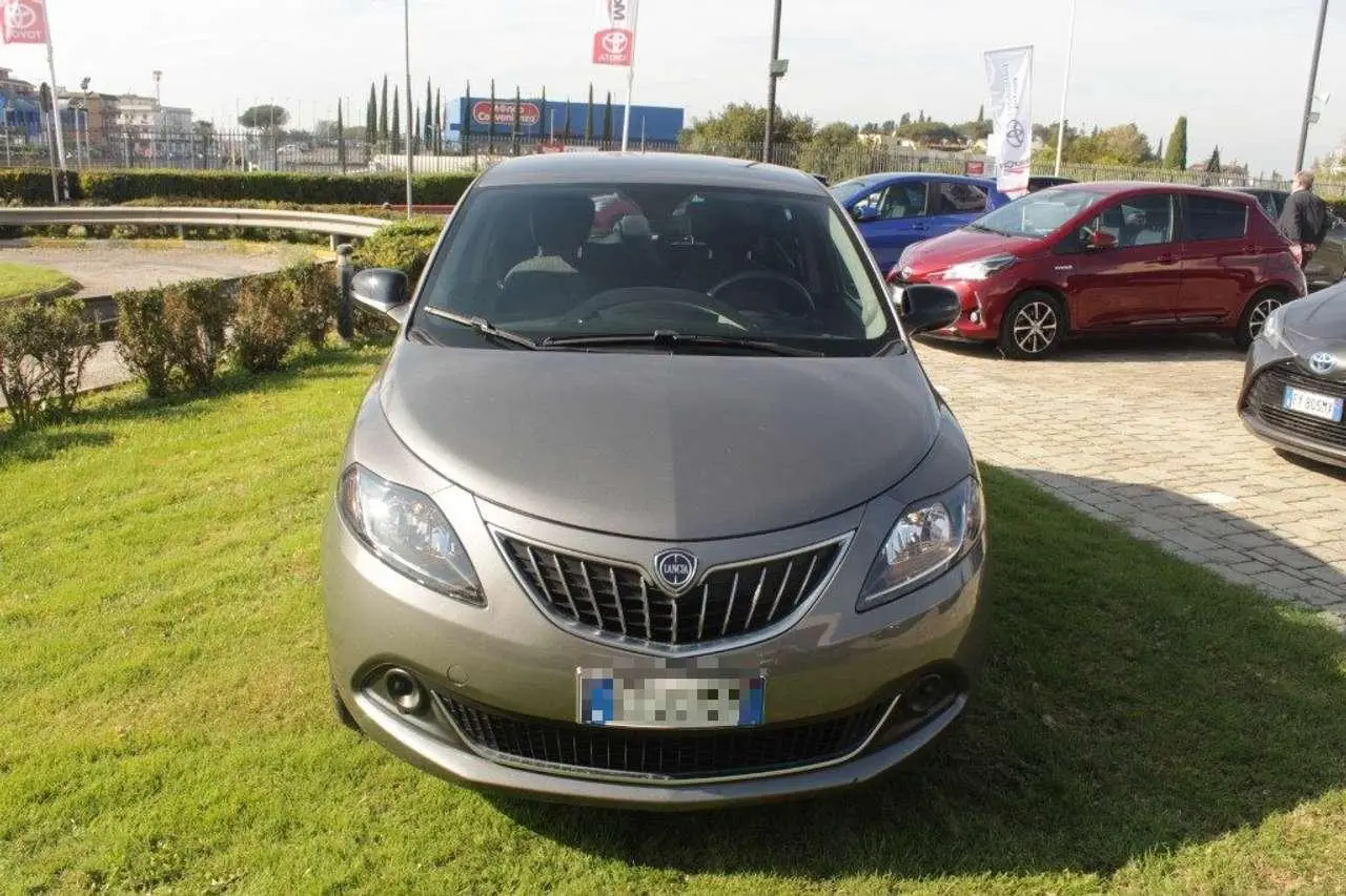 Photo 1 : Lancia Ypsilon 2022 Hybride