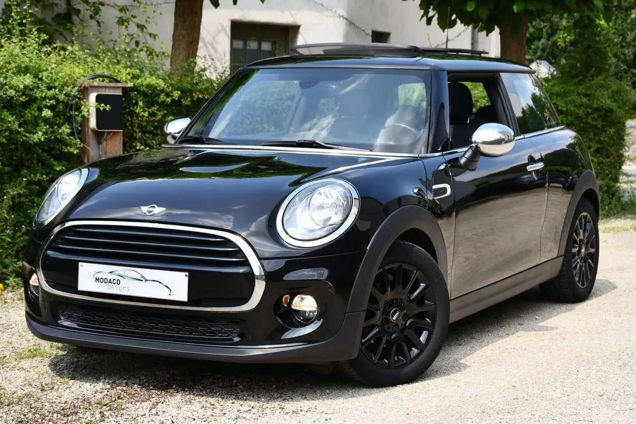 Photo 1 : Mini Cooper 2018 Petrol