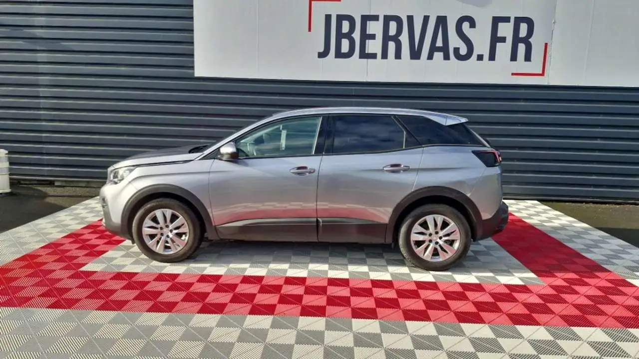 Photo 1 : Peugeot 3008 2020 Diesel