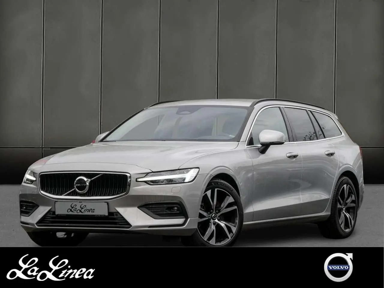 Photo 1 : Volvo V60 2023 Diesel