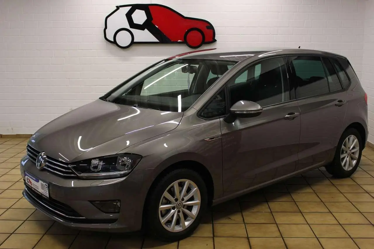 Photo 1 : Volkswagen Golf 2015 Essence