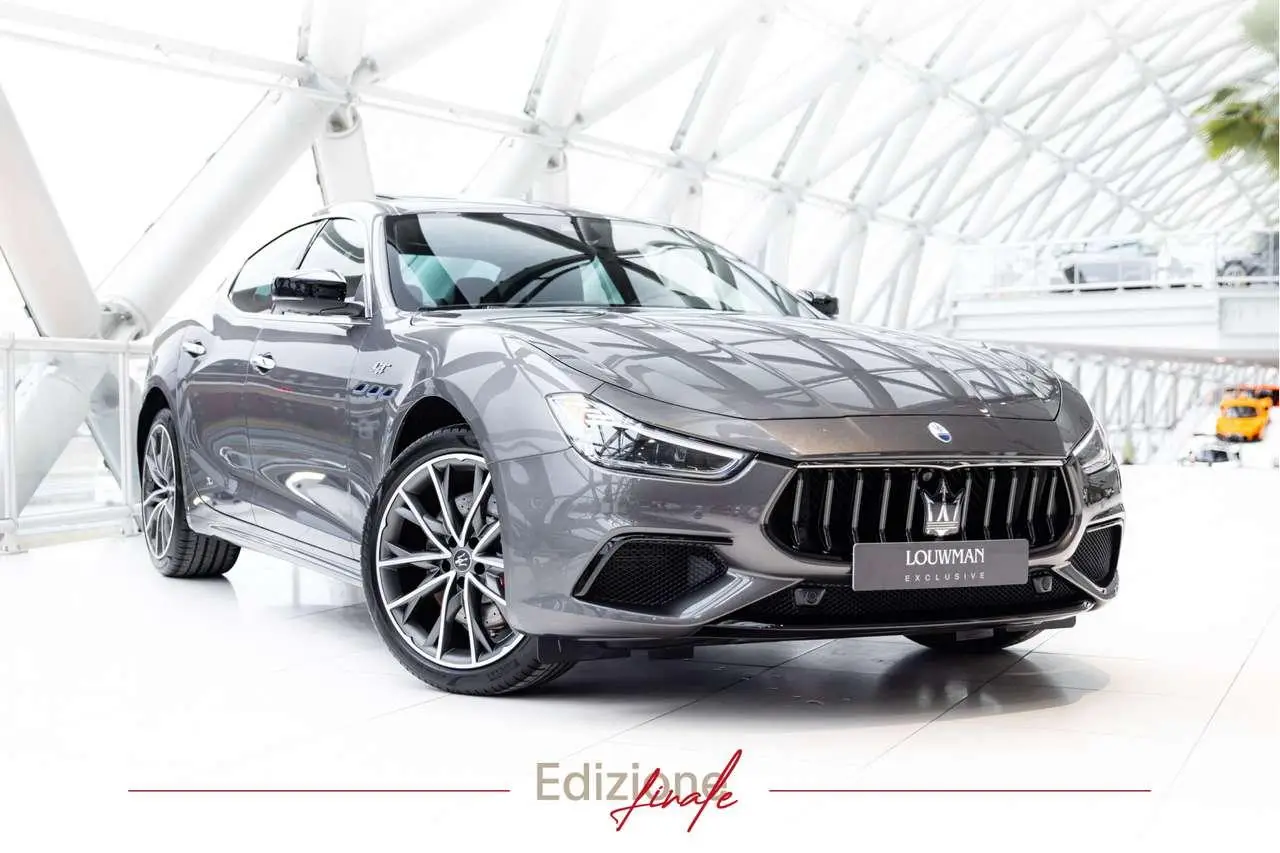 Photo 1 : Maserati Ghibli 2024 Petrol