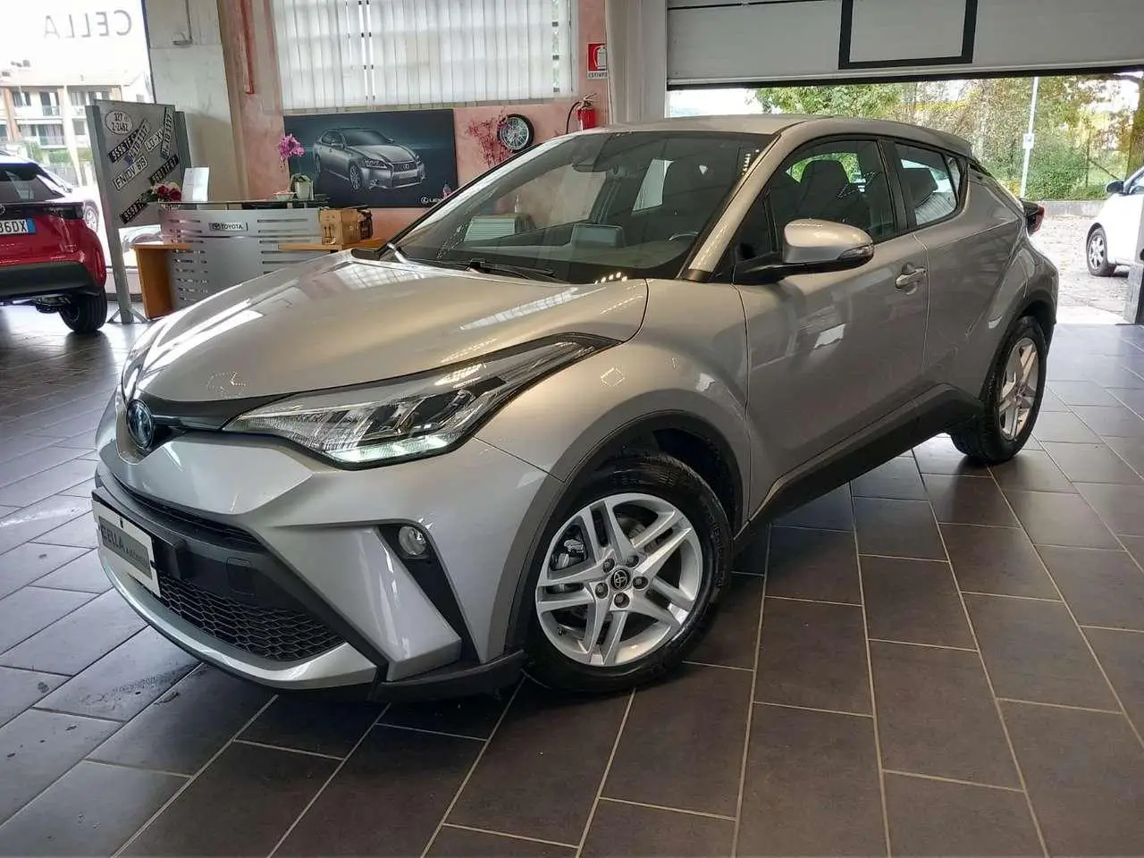 Photo 1 : Toyota C-hr 2022 Hybride