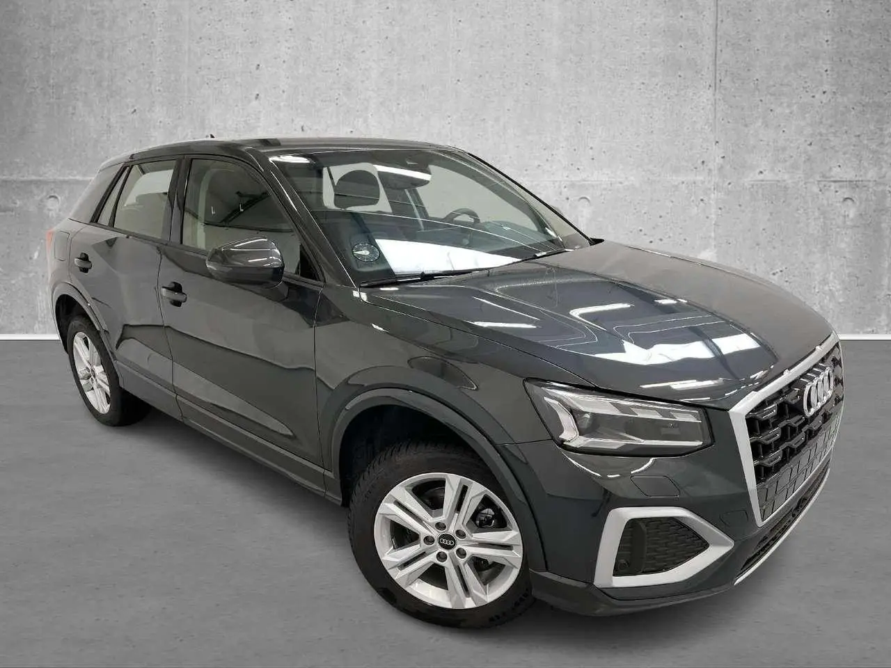 Photo 1 : Audi Q2 2023 Essence