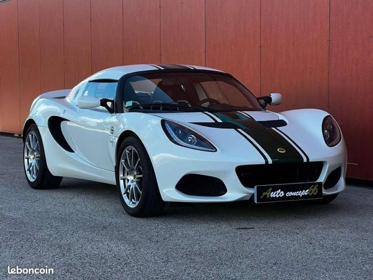 Photo 1 : Lotus Elise 2020 Petrol