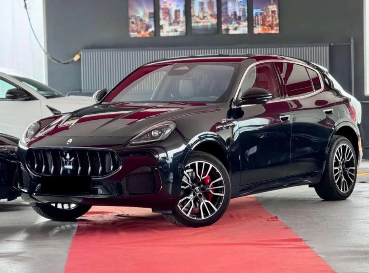 Photo 1 : Maserati Grecale 2022 Hybride