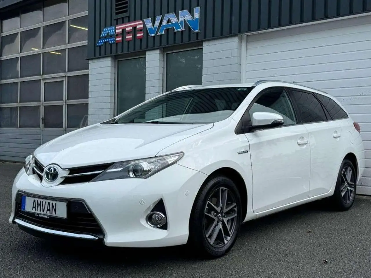 Photo 1 : Toyota Auris 2015 Hybride