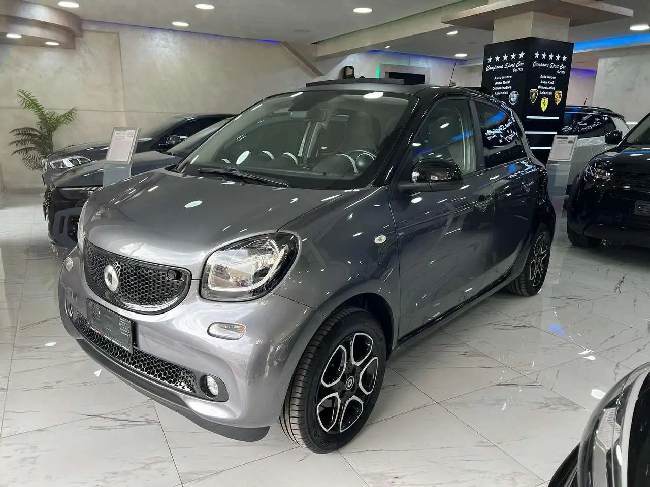 Photo 1 : Smart Forfour 2015 Petrol