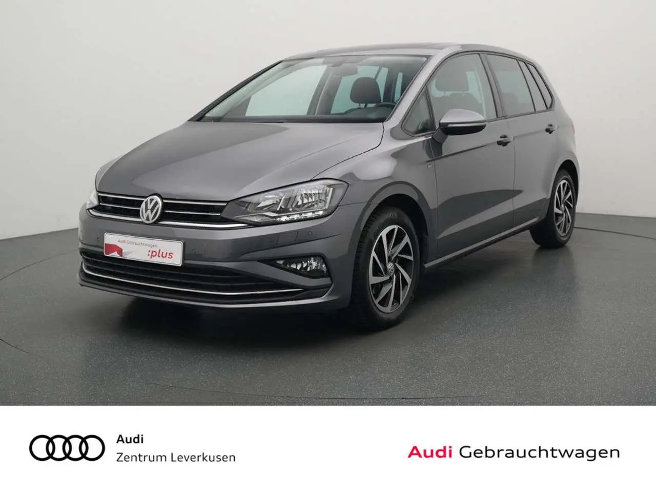 Photo 1 : Volkswagen Golf 2018 Petrol