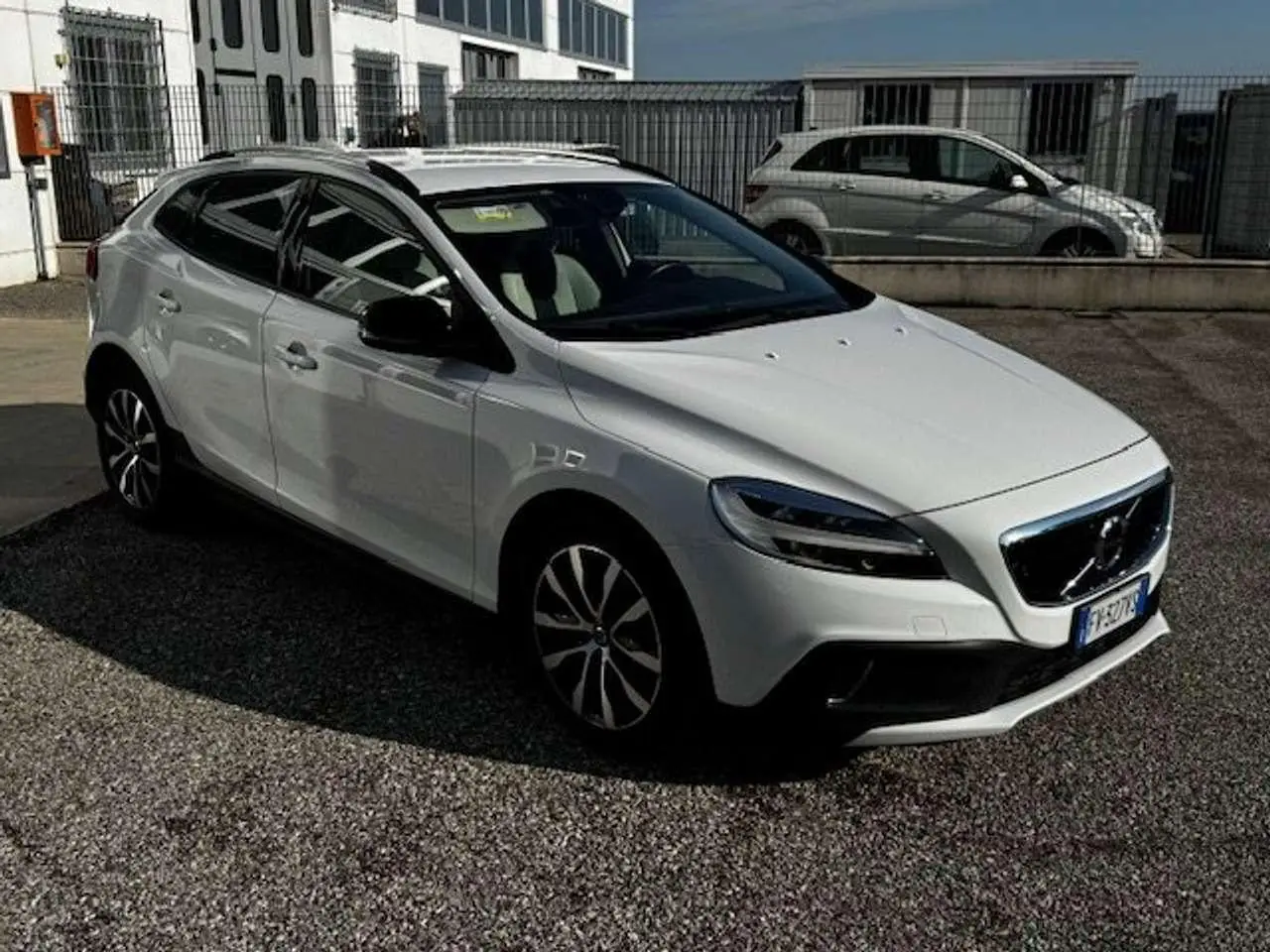 Photo 1 : Volvo V40 2019 Diesel