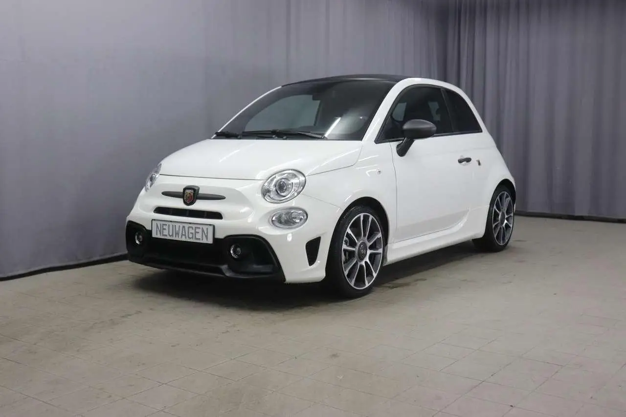 Photo 1 : Abarth 595 2023 Petrol